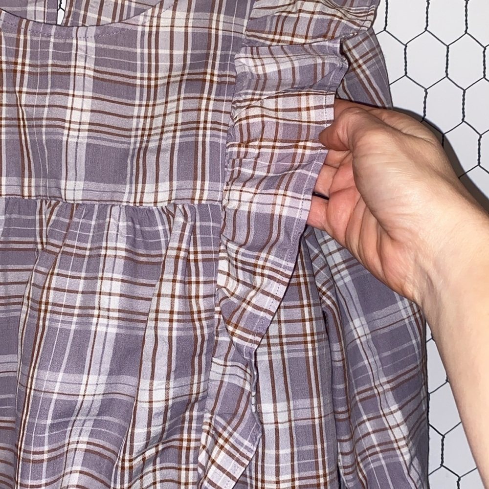 LOFT Plaid Ruffle Top - Picture 6 of 10